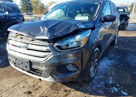 2017 Ford Escape Se z USA, uszkodzony, nr VIN 1FMCU9GD2HUB97946